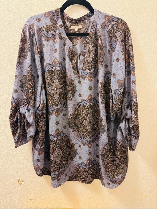 Maurices Tops - Maurices Blue Paisley Medallion Tunic with Brown Accents